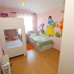 Βίλα Vani I Bardhe Zogaji